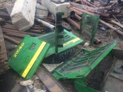 John Deere 2154 в Усть-Илимске John Deere. Дверцы сопроцессора 2154