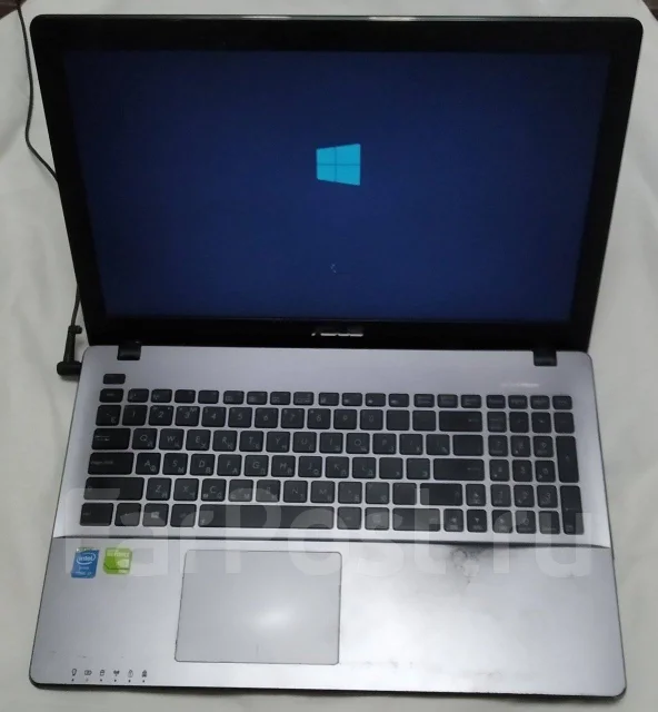 Asus X550L. 15.6", ��� 4 ��, WiFi: 1, Bluetooth: 1, ����������� �� 1��. ����