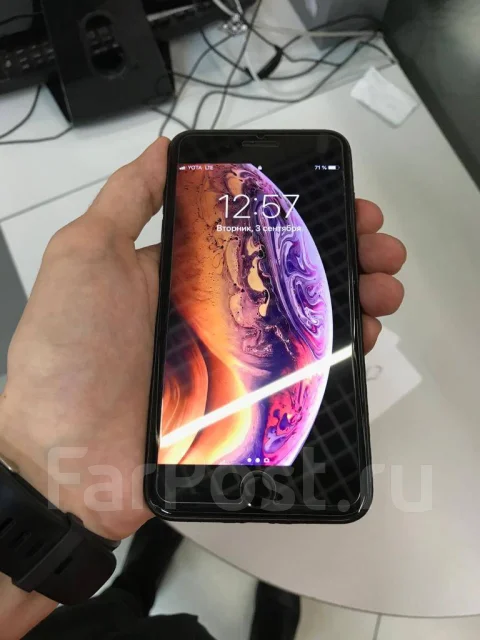 Apple iPhone 8 Plus. �/�, ������, 3G, 4G LTE, ����������, NFC ����