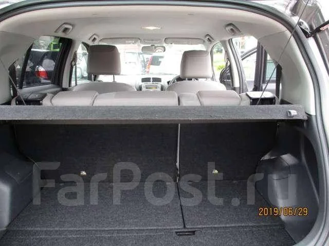 Toyota ist. �������, ��������, 1.5, ������, ��� ���. ��� ����� �� ������������ ����