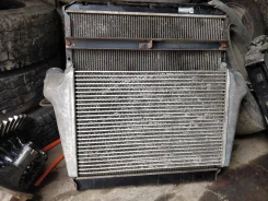 �������� �������� � ���������� Isuzu ELF. NQR. Bogdan ����