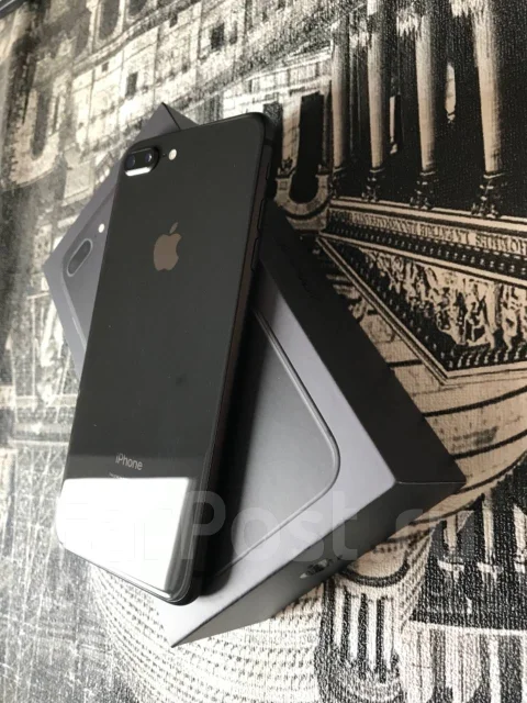 Apple iPhone 8 Plus. �/�, ������, 3G, 4G LTE, Dual-SIM, ����������, ���������, NFC ����