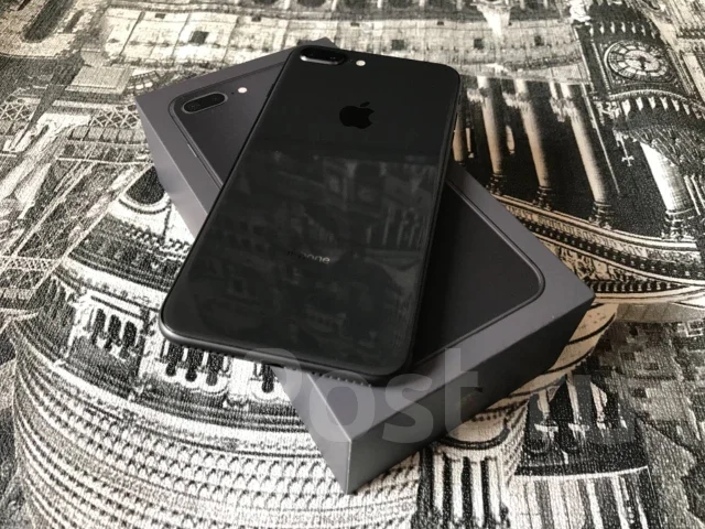 Apple iPhone 8 Plus. �/�, ������, 3G, 4G LTE, Dual-SIM, ����������, ���������, NFC ����