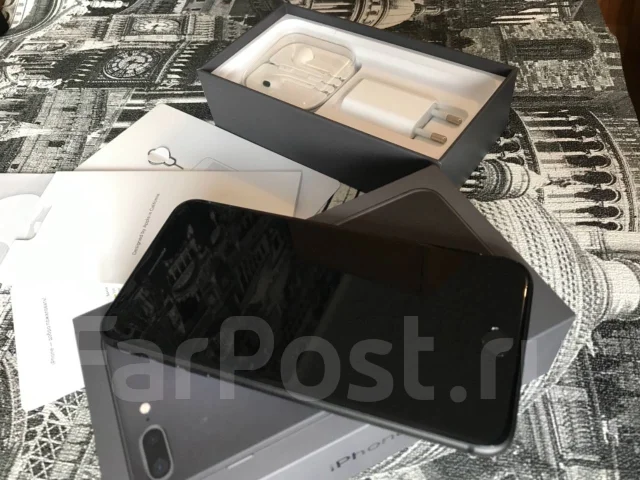 Apple iPhone 8 Plus. �/�, ������, 3G, 4G LTE, Dual-SIM, ����������, ���������, NFC ����