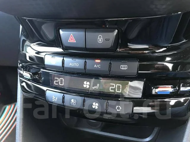 Peugeot 2008. �������, ��������, 1.2 (110��.�.), ������, 57 000����. ��, �/�. ��� ����� �� ����� ����