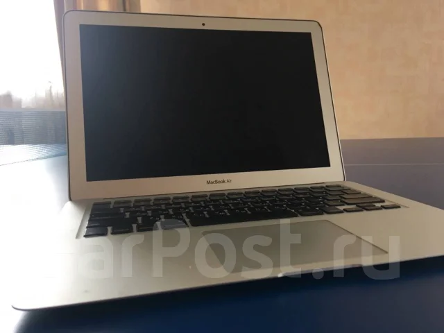 Apple MacBook Air 13 2011 Mid. 13", 1,7����, ��� 4 ��, ���� 128���, WiFi: 1, Bluetooth: 1 ����