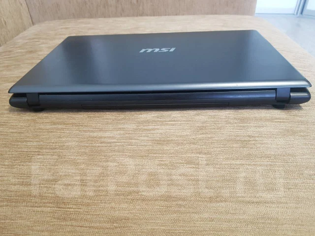 MSI CX70. 17.3", 2,5����, ��� 16 ��, ���� 250���, WiFi: 1, Bluetooth: 1, ����������� �� 3��. ����