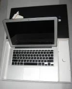 Apple MacBook Air 13 2011 Mid. 13.3", 1,7����, ��� 4 ��, ���� 128���, WiFi, Bluetooth, ����������� �� 4��.