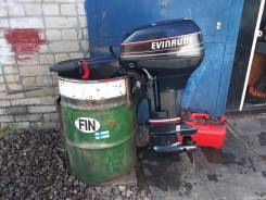 Эвинруд-15 в Выборге Evinrude. 15,00 л.с., 2-тактный, бензиновый, нога S (381 мм), 1993 год