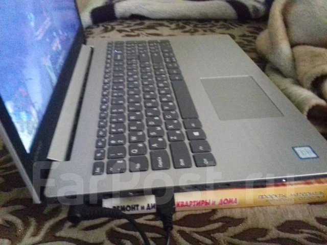 Lenovo IdeaPad 320-15IKB. 15.6", 2,4����, ��� 8 ��, ���� 1 000���, WiFi: 1, Bluetooth: 1, ����������� �� 4��. ����