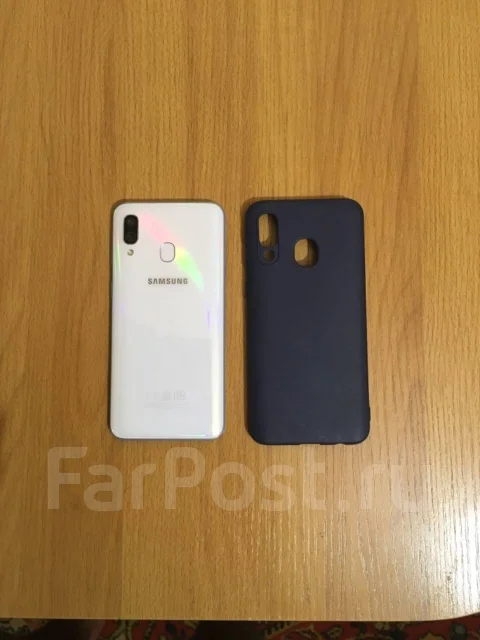 Samsung Galaxy A40. �/�, �����, 4G LTE, Dual-SIM, NFC ����