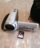 Panasonic HC-V100 ����