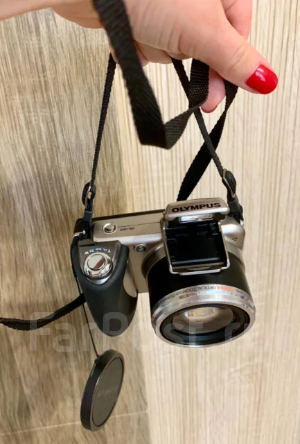 Olympus SP-600UZ ����