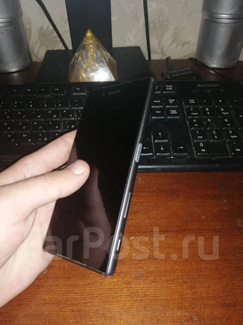 Sony Xperia Z5. �/�, ������, 3G, 4G LTE, NFC ����