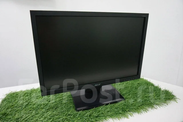 Acer. 19" ����