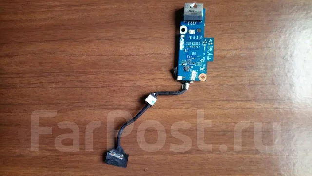 Acer Aspire 7560G. 17.3", 2����, ��� 4 ��, ���� 750���, WiFi: 1, Bluetooth: 1, ����������� �� 1��. ����