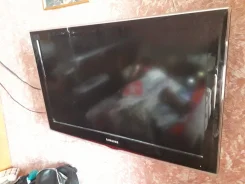 Samsung LE32D450G1W. LCD (��) ����