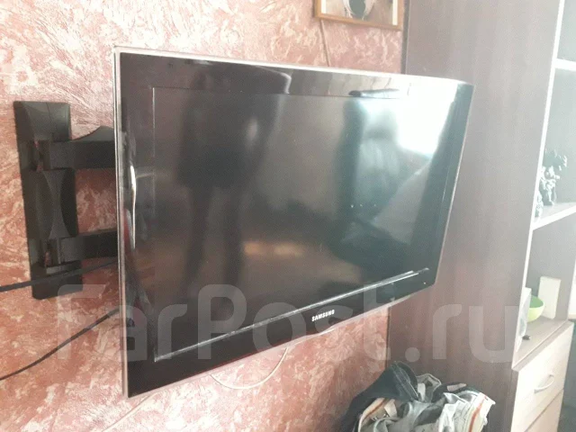 Samsung LE32D450G1W. LCD (��) ����