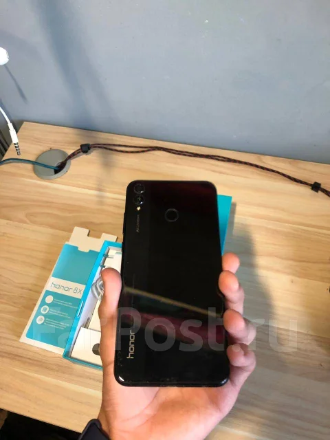 Honor 8X. �/�, ������, 3G, 4G LTE, Dual-SIM, NFC ����