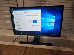 Samsung. 23.6" ����