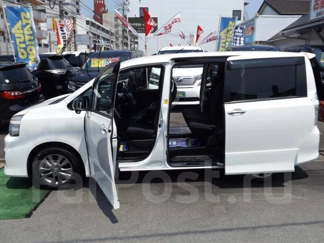Toyota Voxy. �������, ��������, 2.0, ������, �/�, ��� ���. ��� ����� �� ������������ ����
