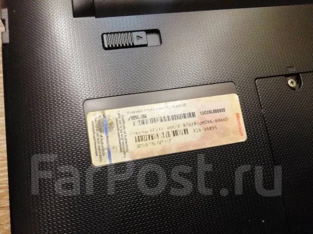 Asus Eee PC 1215N. 12", 1,8����, ��� 2048 ��, ���� 500���, WiFi: 1, Bluetooth: 1, ����������� �� 1��. ����