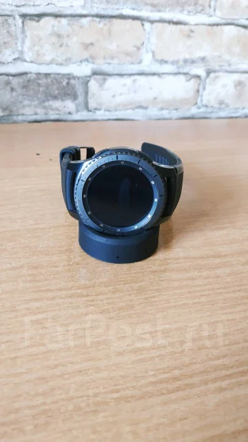 Samsung Gear S3 Frontier. GPS, NFC, IP67, IP68 ����