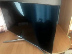 Samsung UE32H6200. LED ����