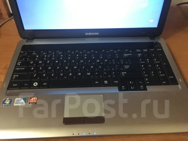 Samsung RV510. 15.6", 2,9����, ��� 3072 ��, ���� 500���, WiFi: 1, Bluetooth: 1, ����������� �� 1��. ����