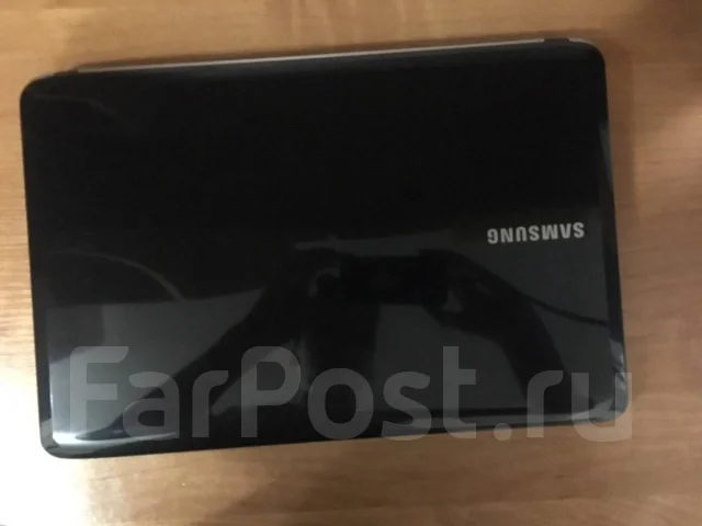 Samsung RV510. 15.6", 2,9����, ��� 3072 ��, ���� 500���, WiFi: 1, Bluetooth: 1, ����������� �� 1��. ����