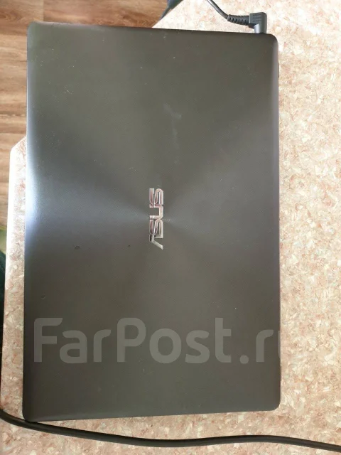 Asus X550L. 15.6", 1,6����, ��� 6 ��, ���� 1 000���, WiFi: 1, Bluetooth: 1 ����