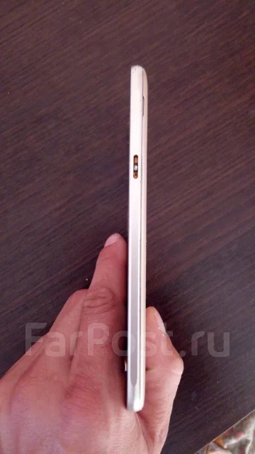 Samsung Galaxy J7 2016. �/�, �������, 3G, 4G LTE ����