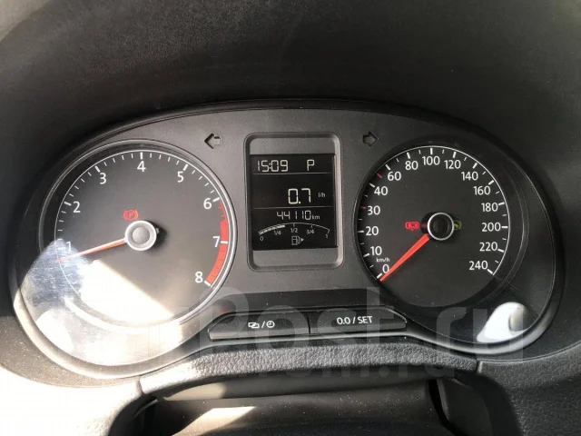 Volkswagen Polo. �������, ��������, 1.6 (110��.�.), ������, 44����. �� ����