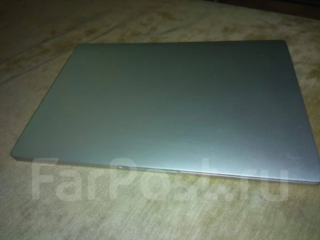 Xiaomi Mi Notebook Air 12.5. 12.5", ���� 128���, WiFi: 1, Bluetooth: 1 ����