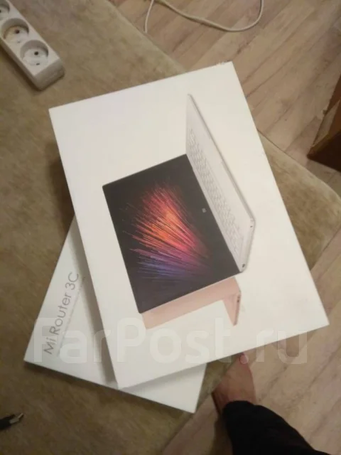 Xiaomi Mi Notebook Air 12.5. 12.5", ���� 128���, WiFi: 1, Bluetooth: 1 ����