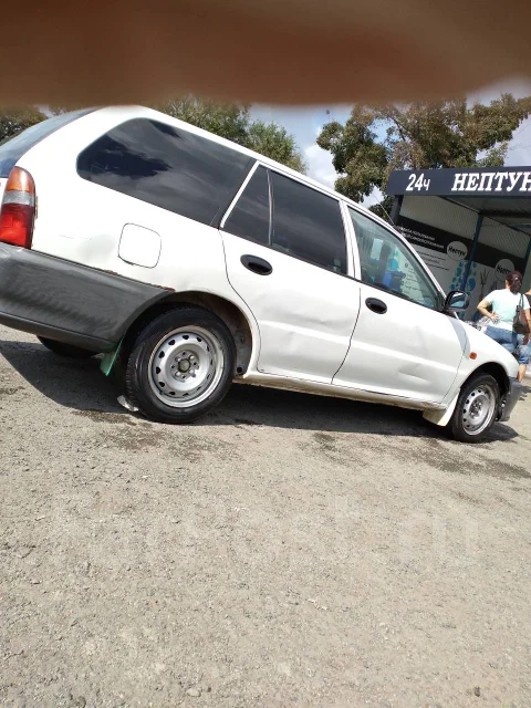 Mitsubishi Libero. �������, ��������, 1.3 (89��.�.), ������, 195����. �� ����