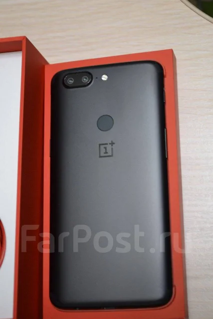 OnePlus 5T. �/�, ������, 3G, 4G LTE, Dual-SIM, NFC ����