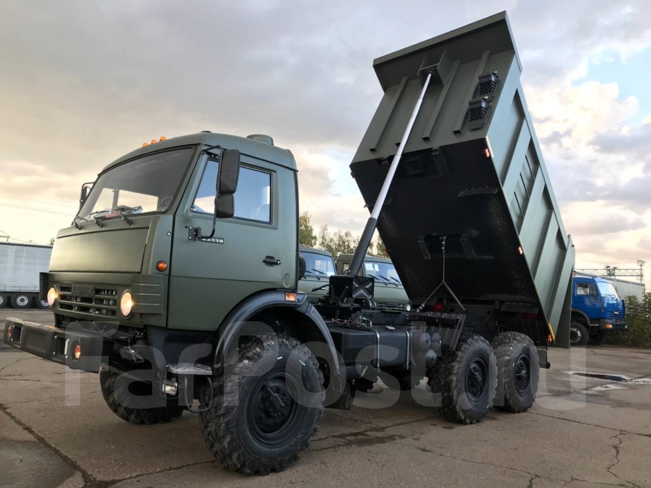 самосвал консервации. зил 131 и камаз 4310. камаз 4310 армейский с консервации. камаз 55111 самосвал зелёный. камаз 5511/55111 хаки военный.