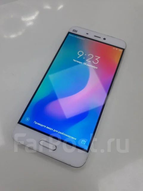 Xiaomi Mi5. �/�, �����, 3G, 4G LTE, Dual-SIM, NFC ����