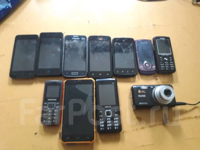 Samsung Star. �/�, ������, 3G, 4G LTE, Dual-SIM ����