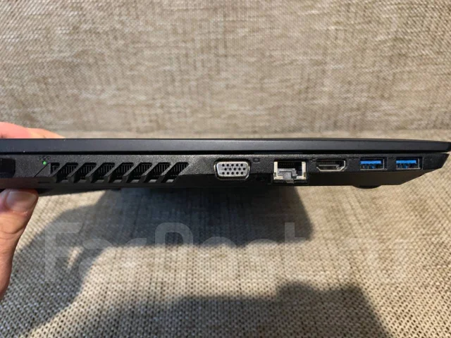 Lenovo B50-45. 15", 2����, ��� 8 ��, ���� 1 000���, WiFi: 1, Bluetooth: 1, ����������� �� 3��. ����