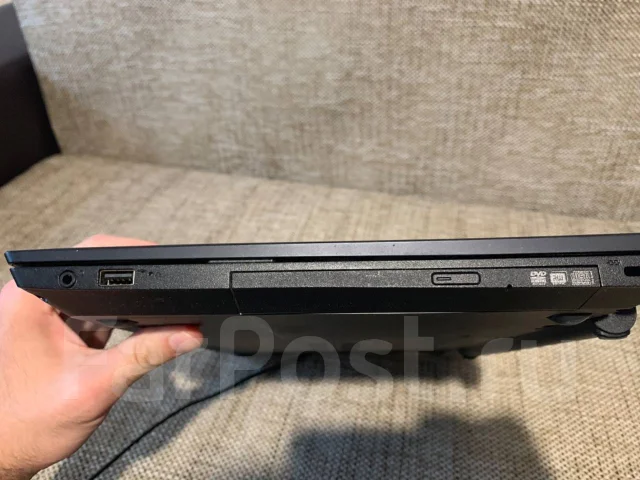 Lenovo B50-45. 15", 2����, ��� 8 ��, ���� 1 000���, WiFi: 1, Bluetooth: 1, ����������� �� 3��. ����