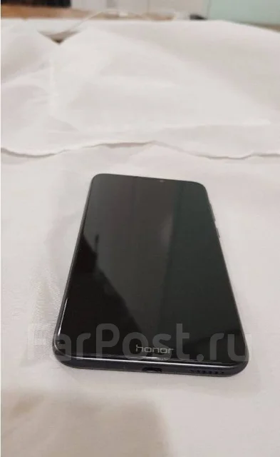 Honor 8C. �/� ����