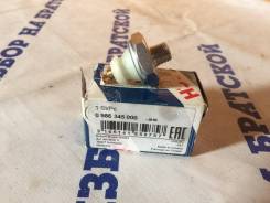 Датчик давления масла Bosch 0986345001 в Омске Датчик давления масла. Mitsubishi: Eclipse, L300, Legnum, Libero, Endeavor, Proudia, Galant, L200, Lancer Cedia, Grandis, Dignity, Bravo, Nativa, Aspi...