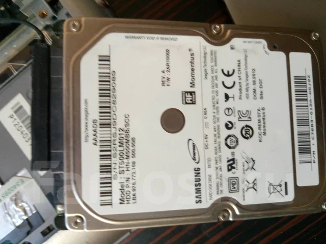 Samsung 530U4B. ��� 4 ��, ���� 500���, WiFi: 1, Bluetooth: 1 ����