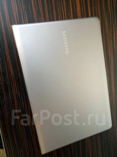 Samsung 530U4B. ��� 4 ��, ���� 500���, WiFi: 1, Bluetooth: 1 ����