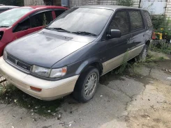 Mitsubishi Chariot ����
