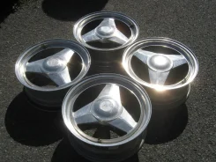BoyDS. 7.0x17", 4x100, 4x114.3, ET40 ����