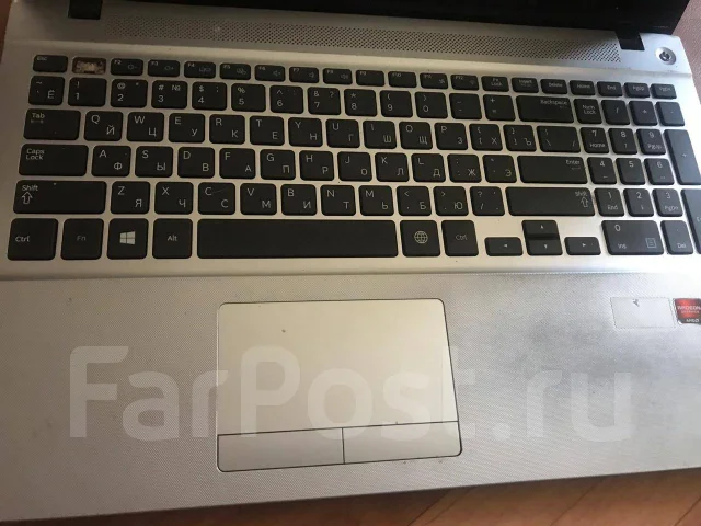 Samsung 370R5E. 15.6", 3,2����, ��� 6 ��, ���� 750���, WiFi: 1, Bluetooth: 1, ����������� �� 5��. ����