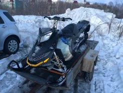 BRP Ski-Doo Summit ����